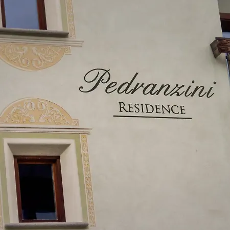 מלון דירות Pedranzini 4*