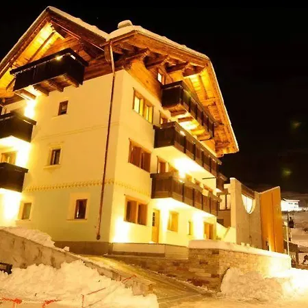 Pedranzini Apartahotel